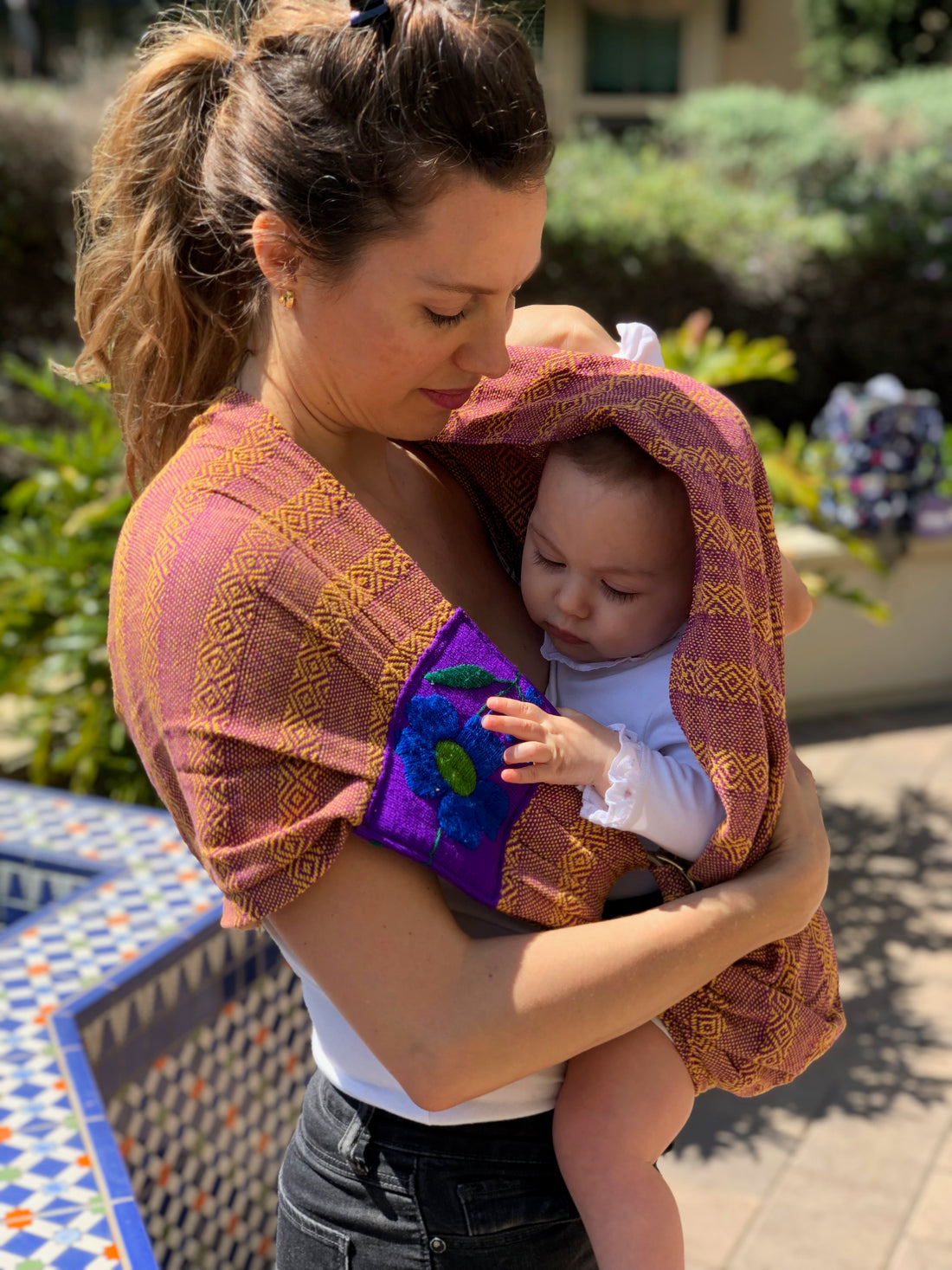 Why a Rebozo Makes the Perfect Baby Carrier: A Comprehensive Guide